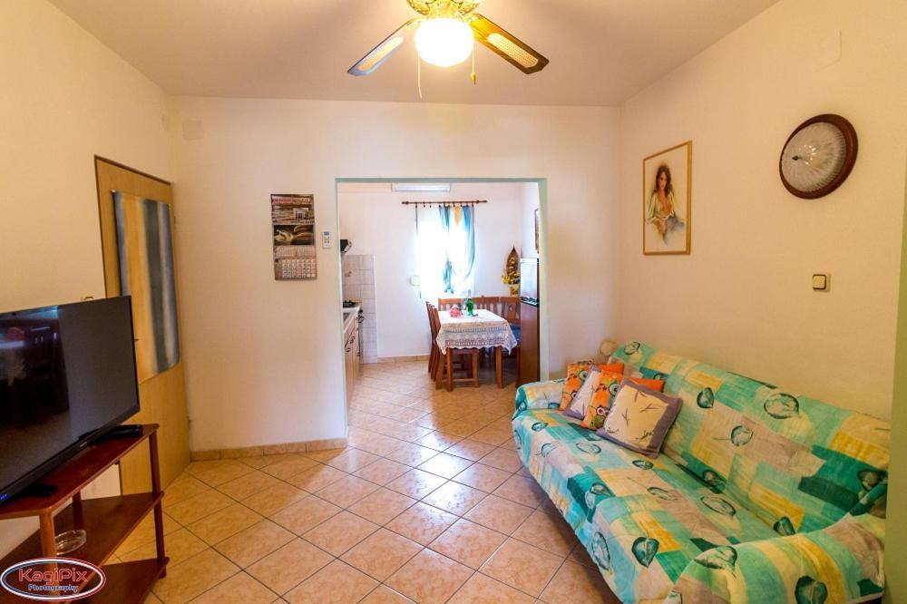 Sandra Rab Town Exterior photo